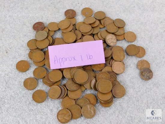 Approximately 1 pound of mixed Lincolns cents