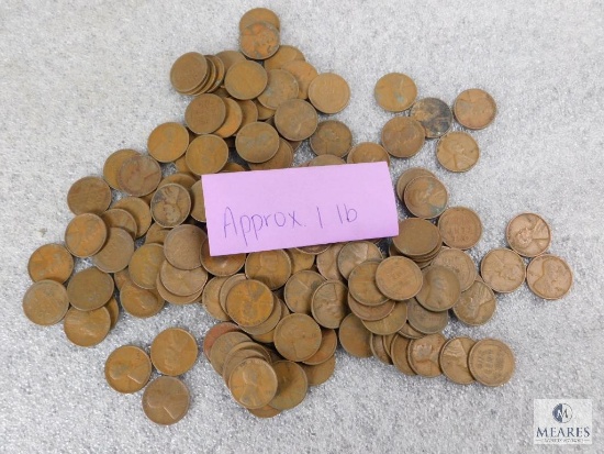 Approximately 1 pound of mixed Lincolns cents