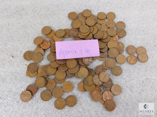 Approximately 1 pound of mixed Lincolns cents