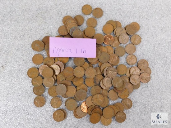 Approximately 1 pound of mixed Lincolns cents