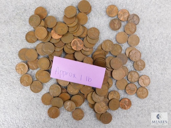 Approximately 1 pound of mixed Lincolns cents