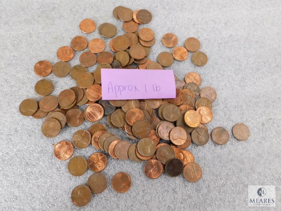 Approximately 1 pound of mixed Lincolns cents