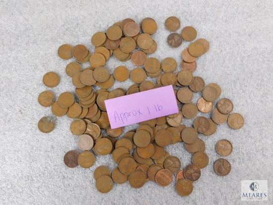 Approximately 1 pound of mixed Lincolns cents