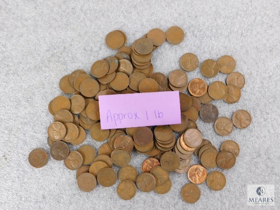 Approximately 1 pound of mixed Lincolns cents