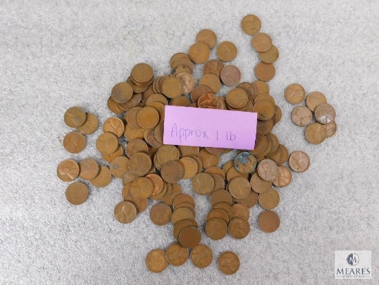Approximately 1 pound of mixed Lincolns cents