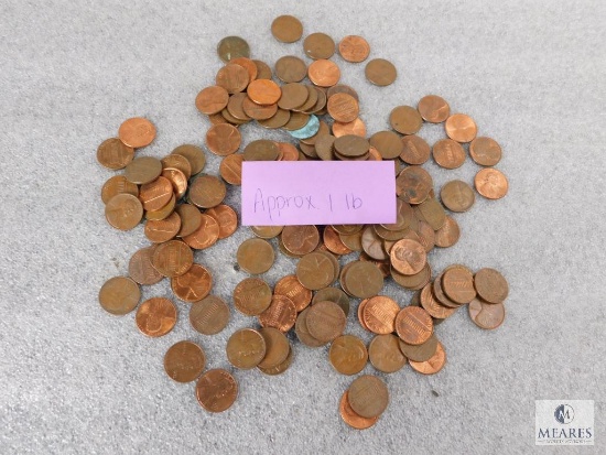 Approximately 1 pound of mixed Lincolns cents