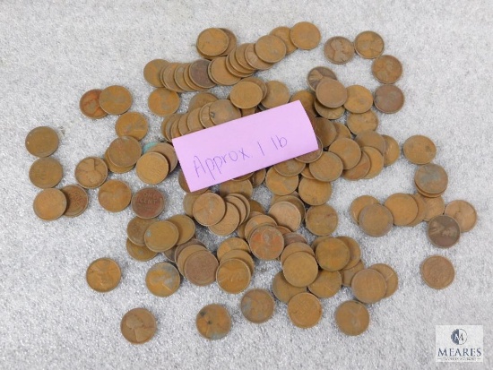 Approximately 1 pound of mixed Lincolns cents