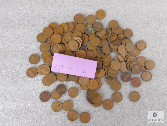Approximately 1 pound of mixed Lincolns cents