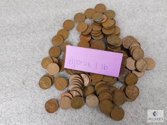 Approximately 1 pound of mixed Lincolns cents