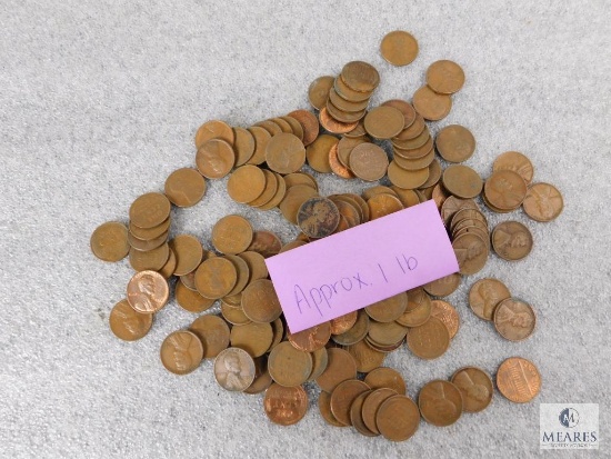 Approximately 1 pound of mixed Lincolns cents