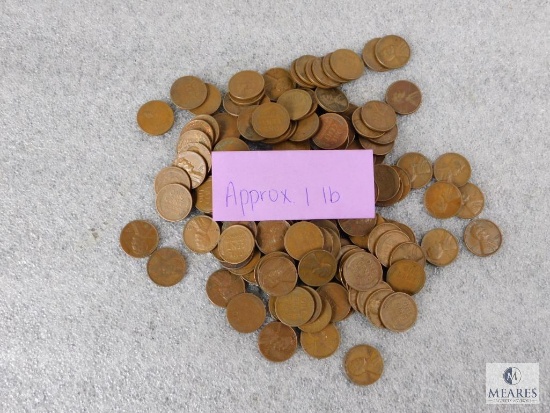 Approximately 1 pound of mixed Lincolns cents