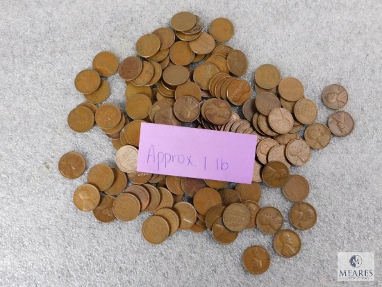 Approximately 1 pound of mixed Lincolns cents