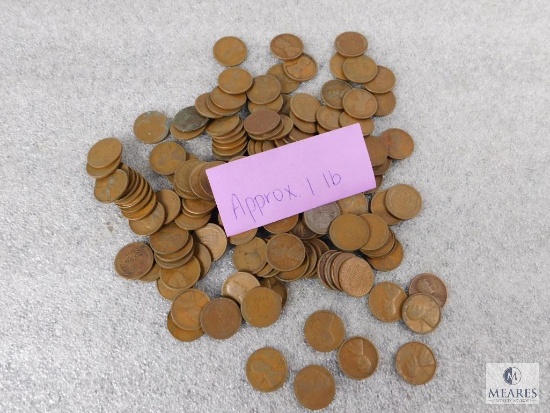 Approximately 1 pound of mixed Lincolns cents