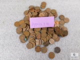 Approximately 1 pound of mixed Lincolns cents