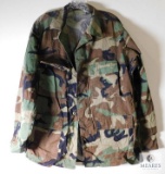 Army Woodland Camo Button up Shirt Size Medium-Regular