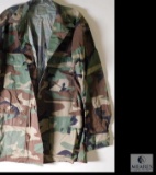 Army Woodland Camo Button up Shirt Size Medium-Long