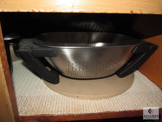 Kitchen Cabinet Contents: Cooks Essentials Pots, Pans, Kettles, Cooking Sheets, ETC. All for one bid