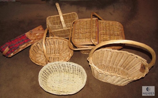 Lot of 6 Assorted Baskets, Picnic Baskets, Wicker Weave Baskets