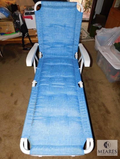Padded, Folding, Polyester Beach Chair, Lounge Chair, Pool Chair