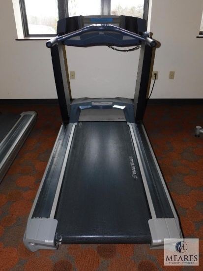 Nautilus Commercial Series T914 Electronic Treadmill Machine