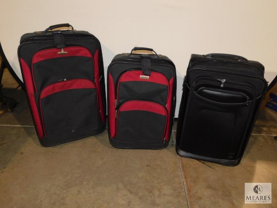 Lot 3 Rolling Travel Suitcases Travelpro & Forecast brands
