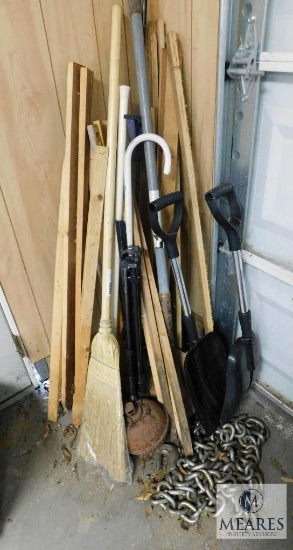 Corner lot Broom, Wood Stakes, Shovels, Logging Chain