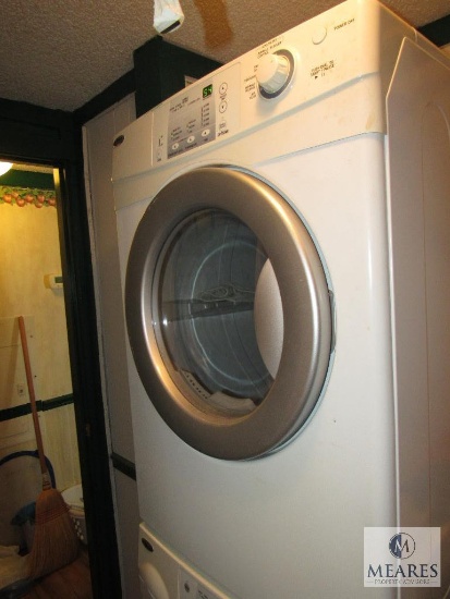 Amana Front Load Washer & Dryer Electric Set