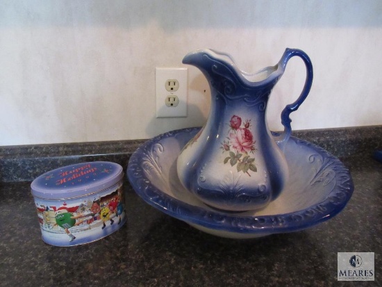 Vintage Porcelain Washbin & Pitcher Set marked RS Prussia