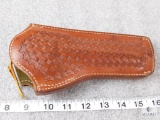 Safariland leather holster fits 5.5