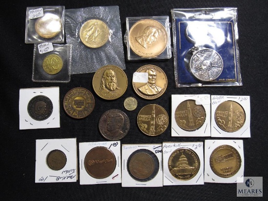 Mixed lot of tokens and commemorative medallions