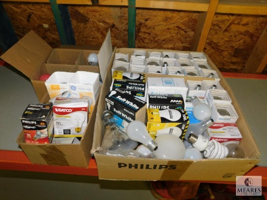 Lot of assorted Light Bulbs Incandescent & Halogen