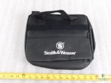New Smith & Wesson 2 Gun Pistol Range Bag w/ Carrying Strap and Extra pockets for Mags