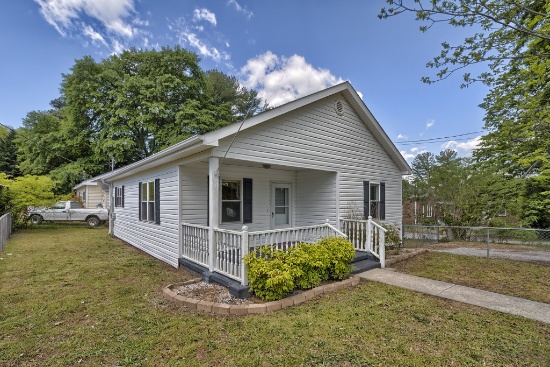 Real Estate - 2/1 Bungalow - Easley SC