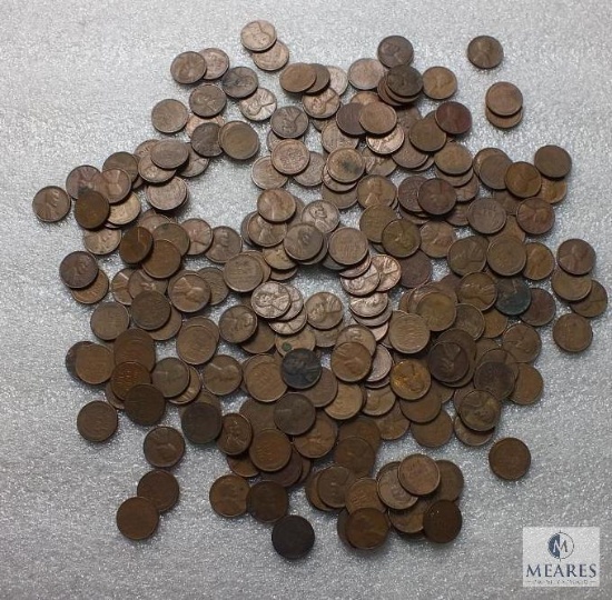 Approximately four rolls of mixed Lincoln wheat cents