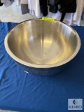 Round Double Wall 8-quart Stainless Steel Bowl