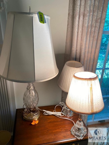 Lot of three table lamps with glass or crystal bases