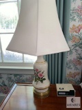 Pair of table lamps - floral pattern with brass bottom