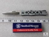 New Smith & Wesson Extreme Ops Folding Pocket Knife with Belt Clip