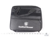 New Smith and Wesson 2 pistol range bag with carry strap