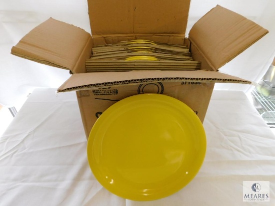 Case of 12 International Tableware CAN-16Y 10.5" Yellow Ceramic Plates