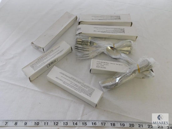 Lot of Chelsea pattern Dinnerware Salad Forks & Dinner Forks