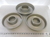 Lot of 3 Bundt Cake Baking Tins (1) approx. 11