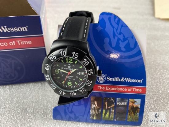 NEW - Smith and Wesson Extreme Ops Watch - Rubber Band