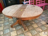 Oak Single-Pedestal Dining Table with Leaf