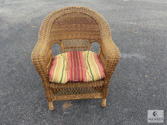 Indoor/Outdoor Wicker Chair