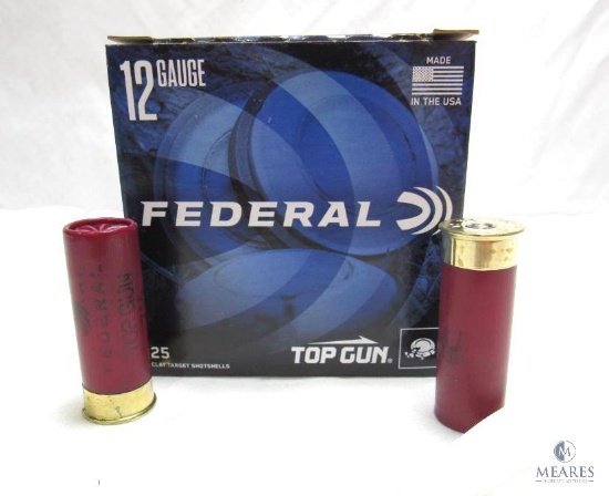 25 rounds Federal Top Gun .12 gauge shotgun shells. 2 3/4" 7 1/2 shot 1200 FPS.