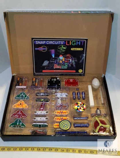 Snap Circuits - Build over 175 Projects - Dancing Lights follows Music and more