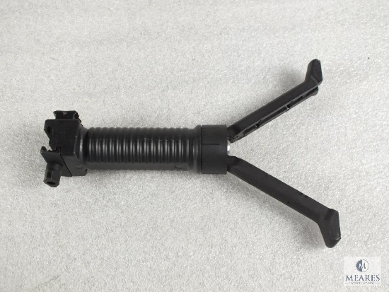 New AR 15 forward grip with spring loaded pop out bipod for bench shooting