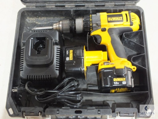 Dewalt DC980 12 Volt Cordless Drill with (2) Batteries, Charger & Case