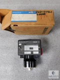 Lot of 2 Ashcroft High Pressure Differential Control Valves 500 & 200 PSI